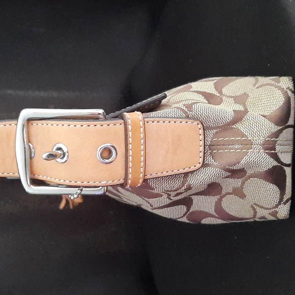 Coach signature shoulder bag - Picture 4 of 8